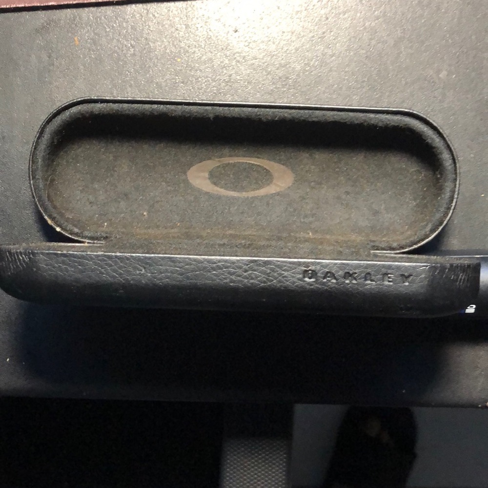 OAKLEY glasses case. Make one offer